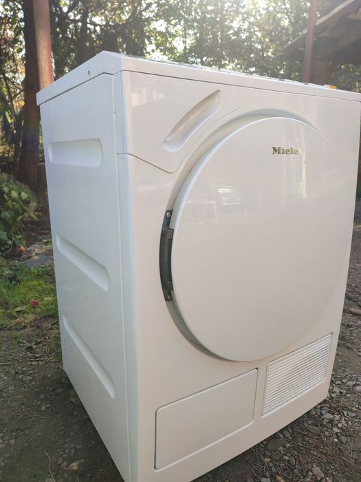 Продам сушку фірми Miele. Привезену з Європи. З тепловим насосом.