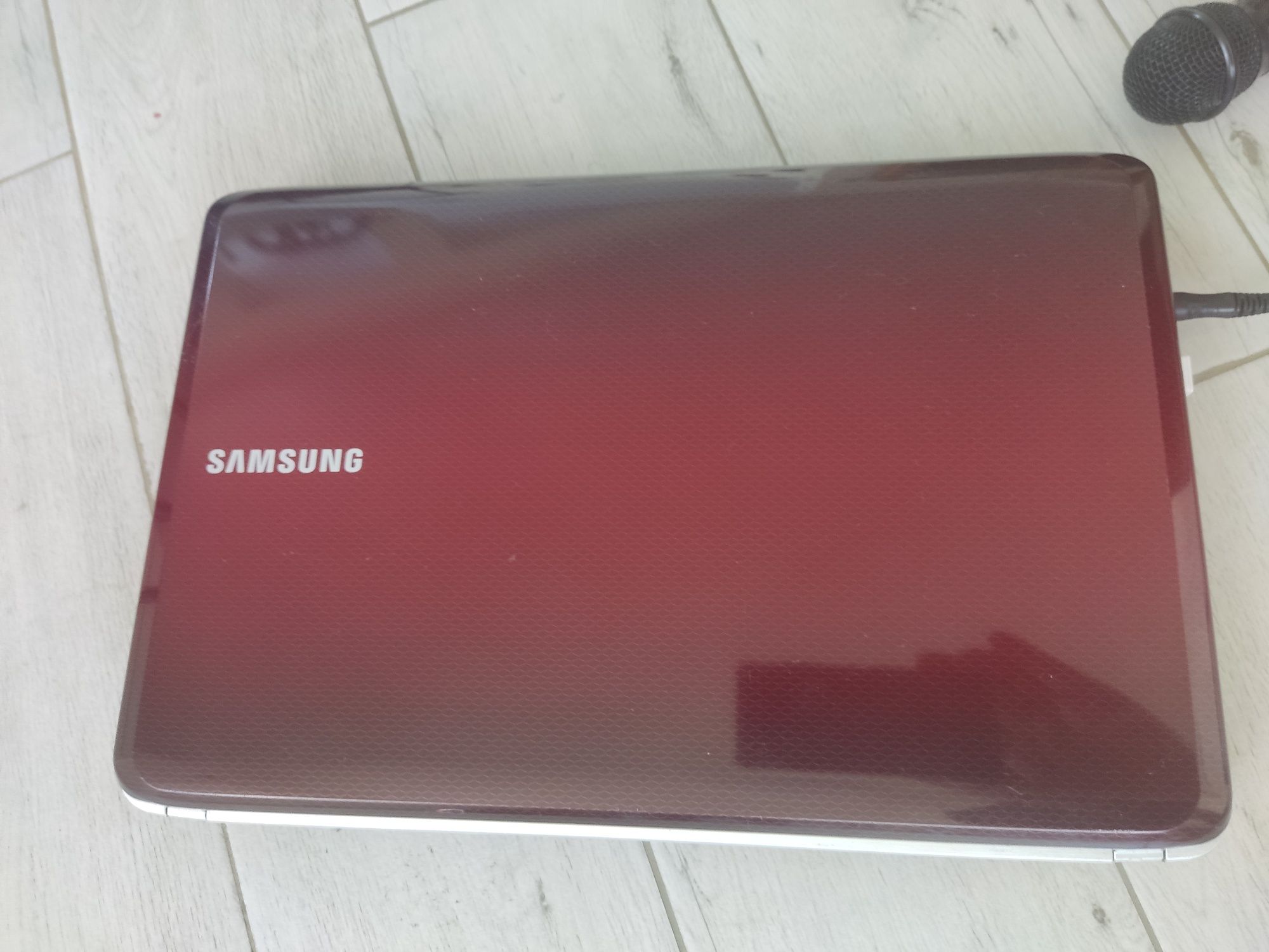 Ноутбук Samsung R530