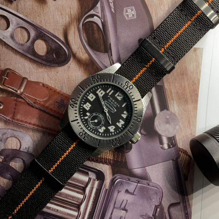 Рідкісний вінтажний годинник Fossil наручний кварцевий