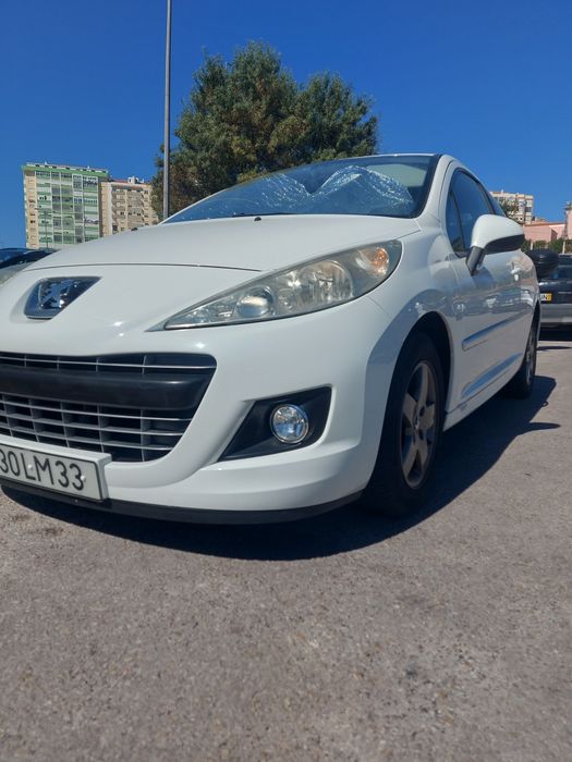137mil klms, Ano 2011,  1.4 carro de garagem como novo