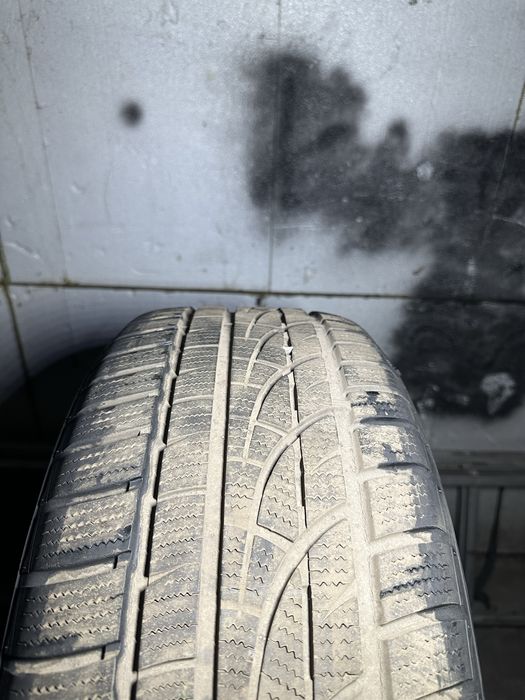 Hankook wintericep evo 235/55R17