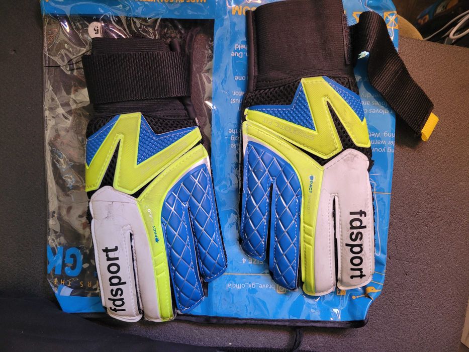 Перчатки вратарские FDSPORT FB-853B-3(5)