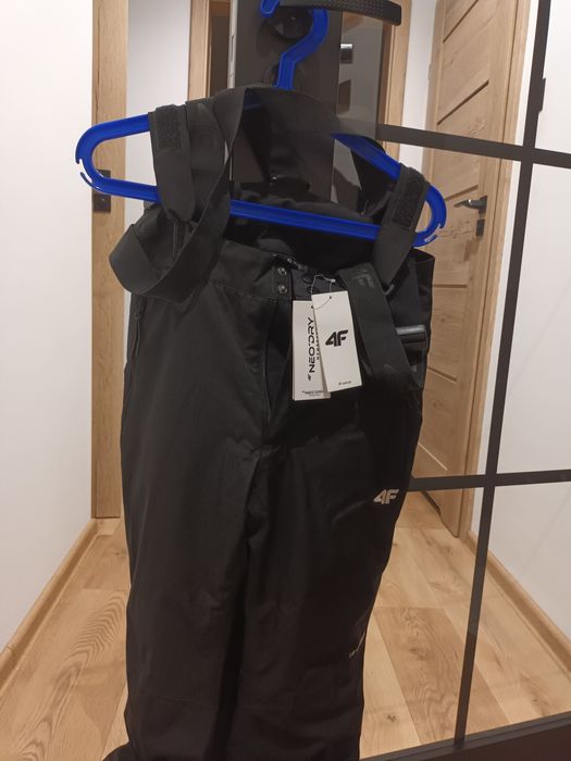 Kurtka narciarska 4F ze spodniami damska