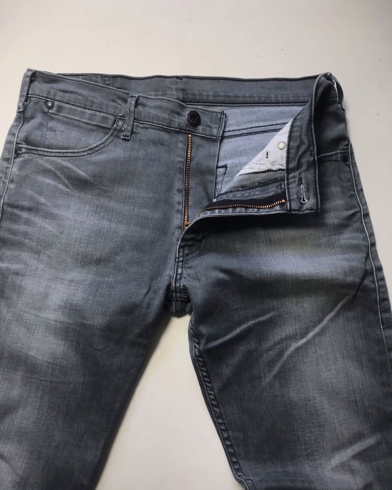 Джинси від Levi’s   Розмір w33 L32  Стан супер