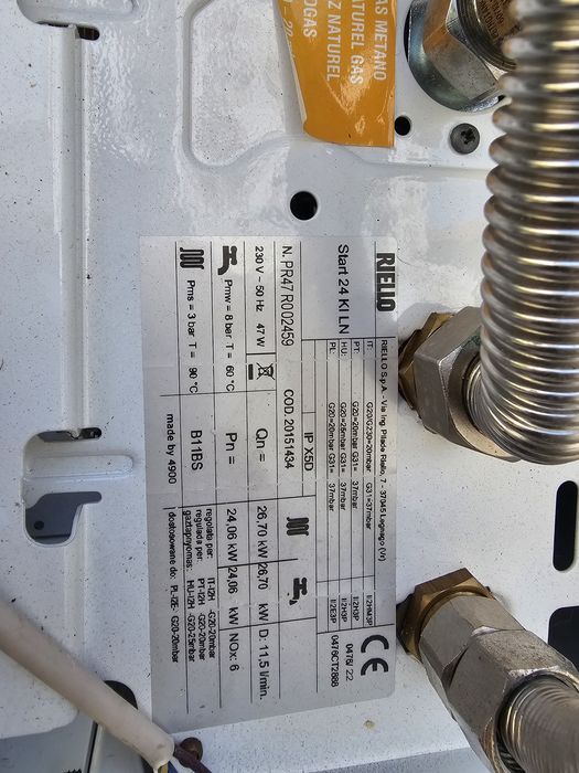 Caldeira RIELLO a gás painel digital