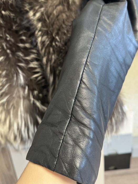 Шкіряна курта розмір S