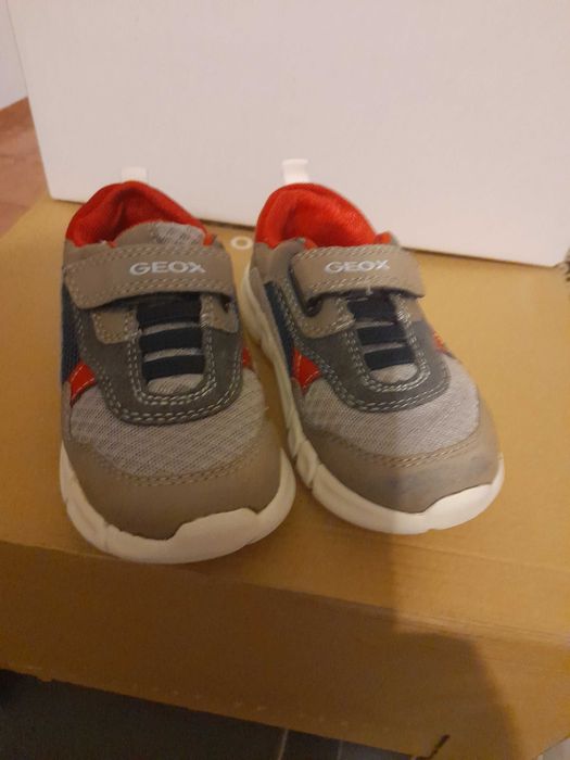 Calçado Criança-menino diversos tamanhos