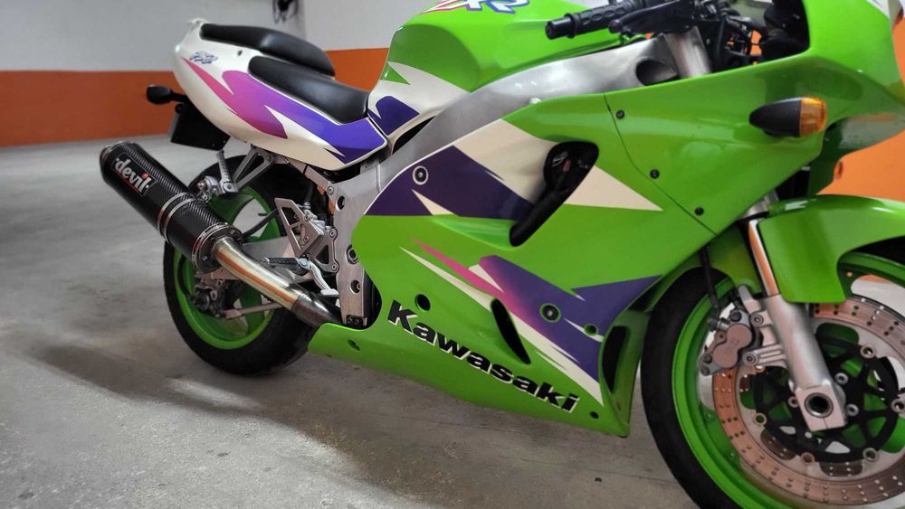 20 mil kms reais - Kawasaki ZXR 750 NINJA (1996)