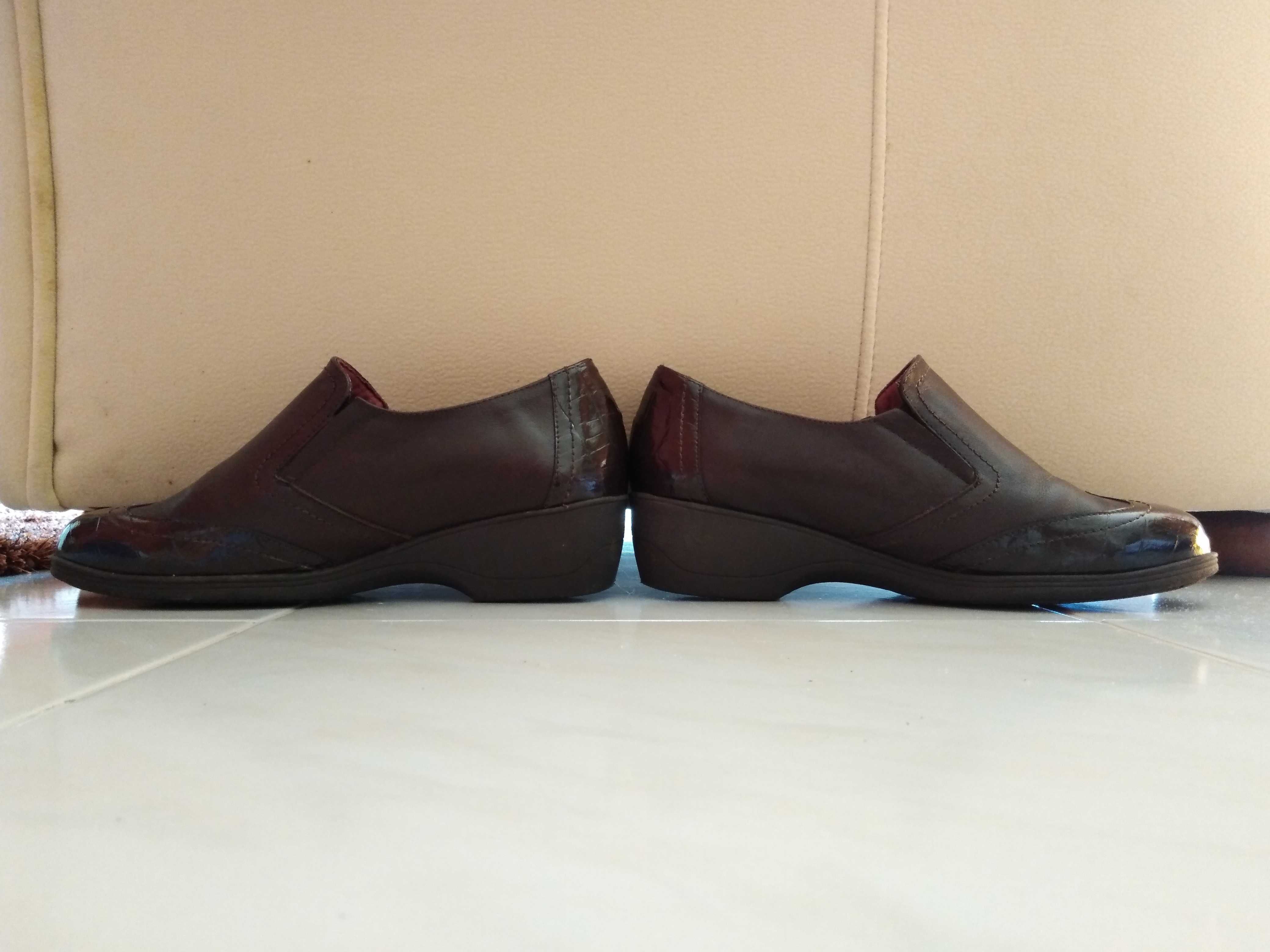 Sapatos Descanflex Nº38