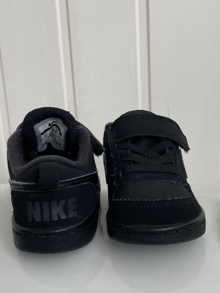 Детские Кроссовки Nike! 21 размер.