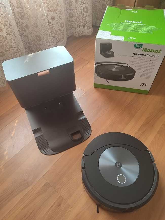 Robot aspirador IRoomba J7+ Combo (lava e aspira)
