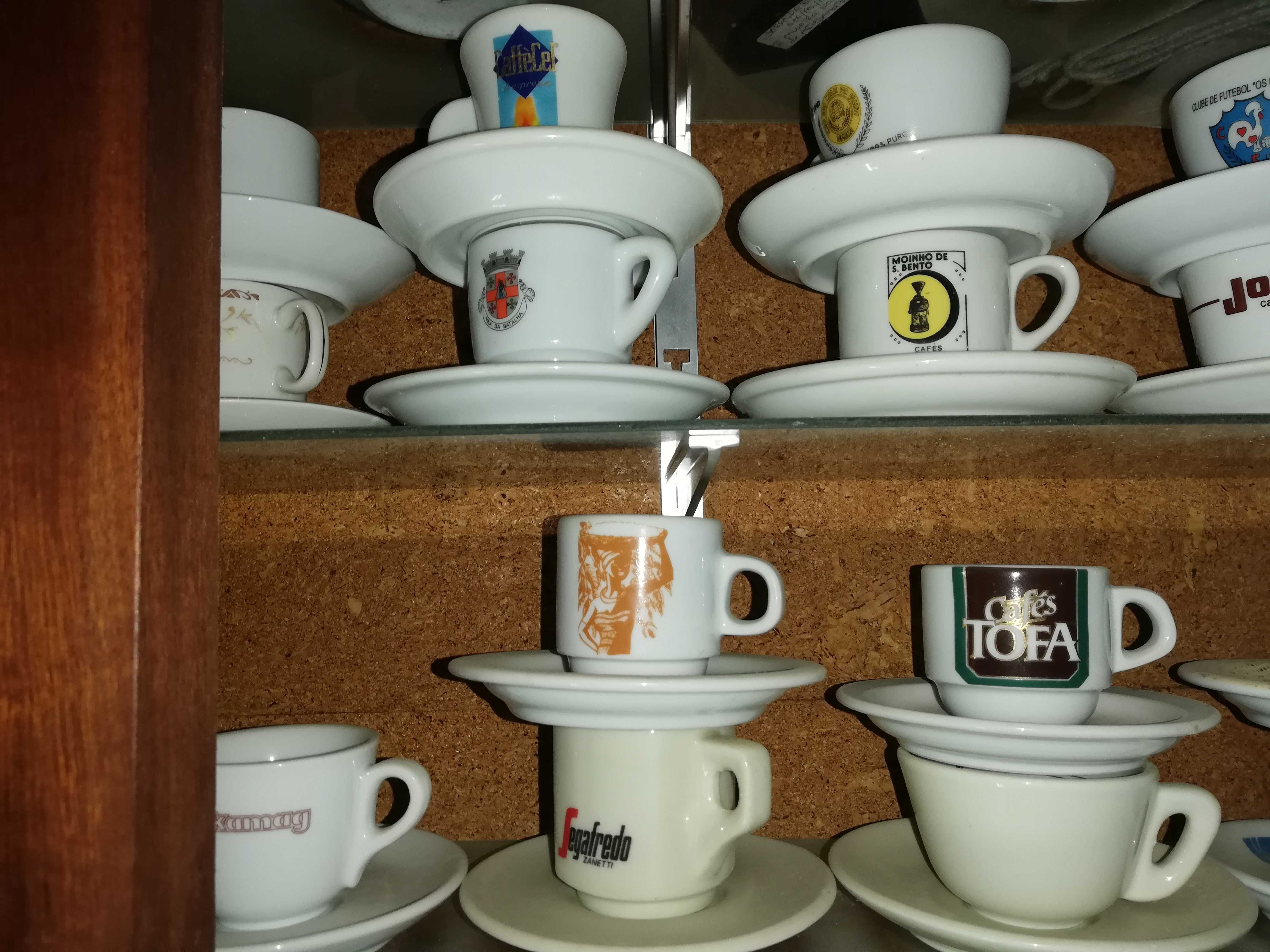 130 Chávenas de café - colecção