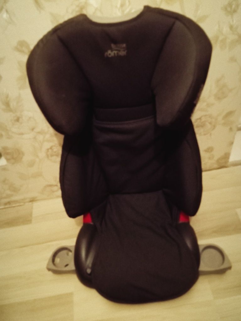 Продам: Детское кресло BRITAX ADVENTURE ECE R44/04