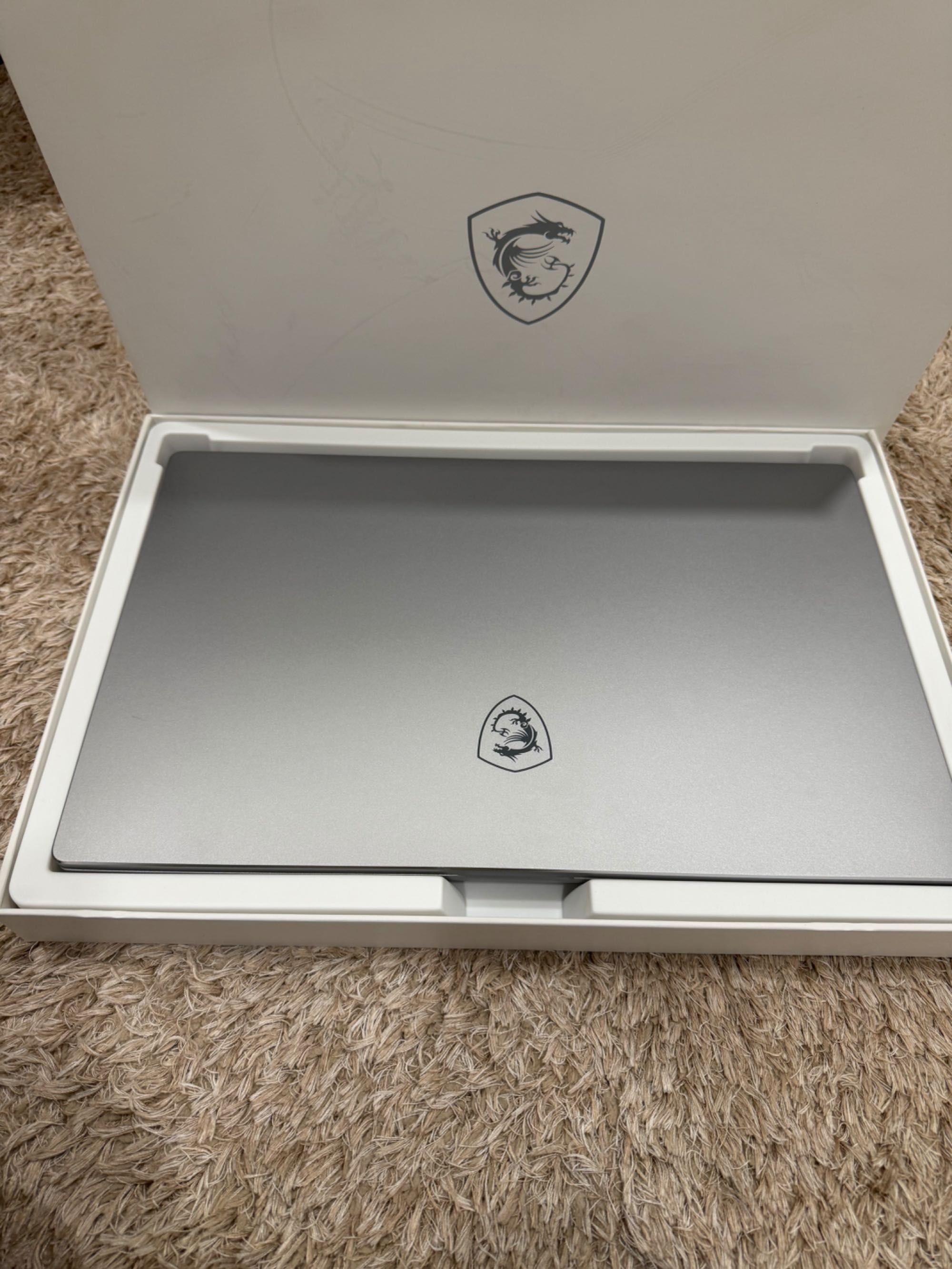 Portátil MSI creator 17