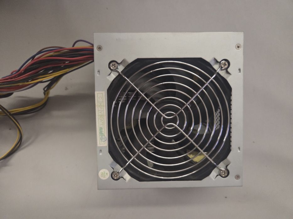 zasilacz Tracer 420W sprawny ale bardzo głośno chodzi wentylator