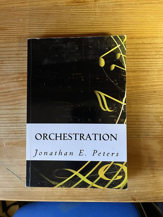 Livros teóricos de composição e orquestração