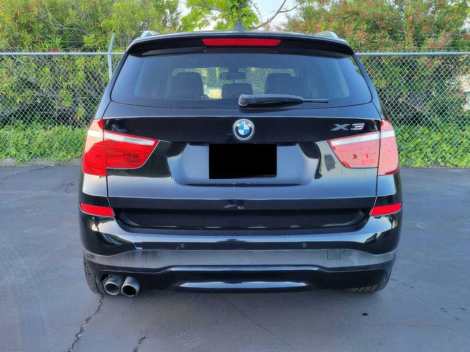 2017    BMW    X3