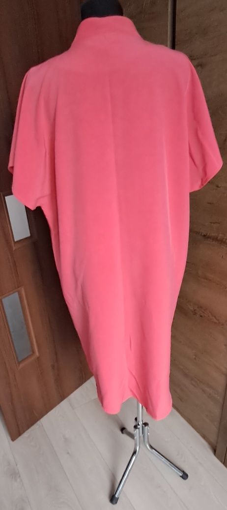 Sukienka prosta elegancka i funkcjonalna 4xl Karko