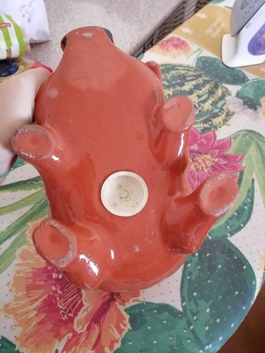 Porco mealheiro em barro