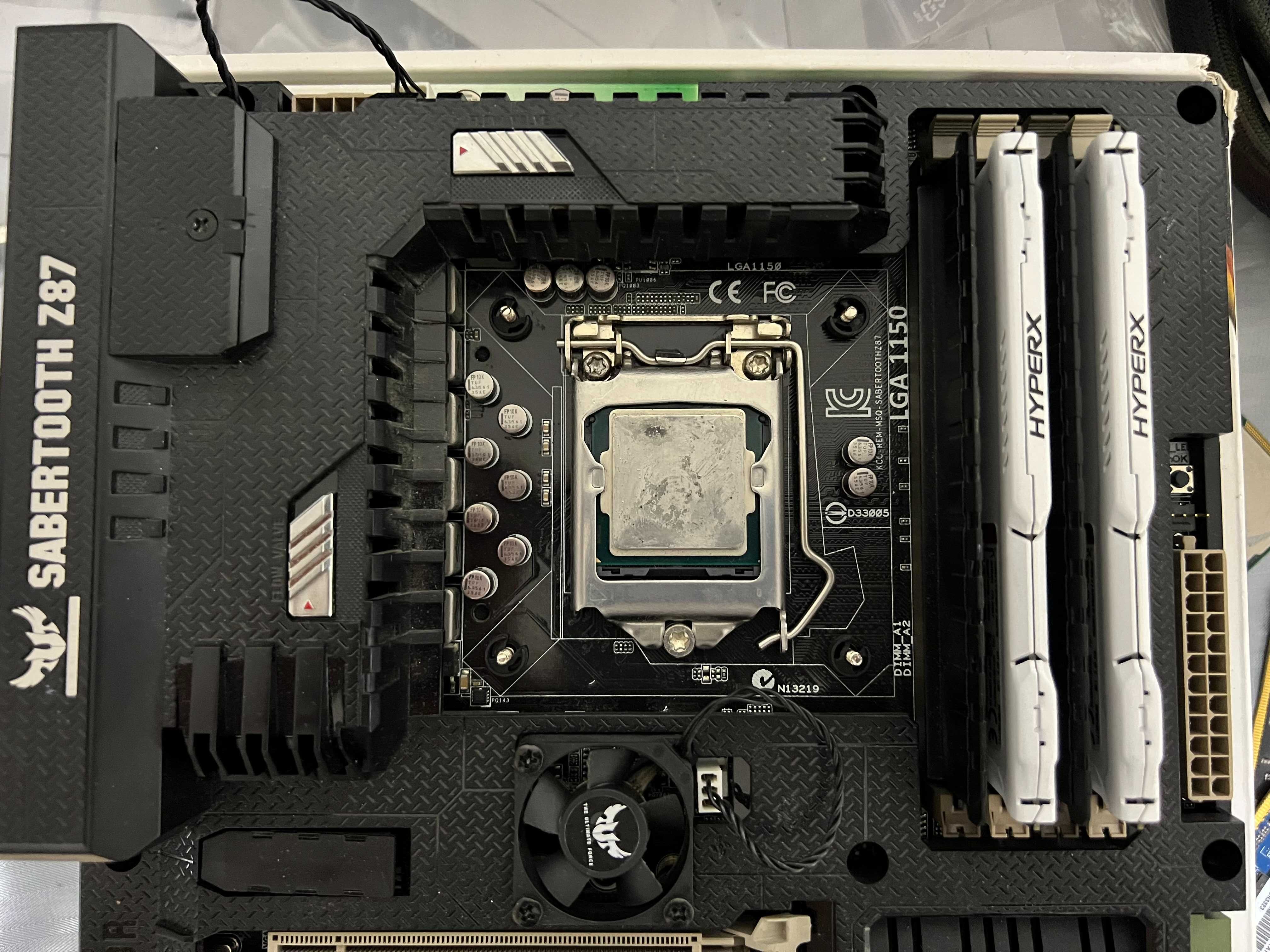 Комплект Материнка Asus Sabertooth Z87 +Intel i7-4770K+ОЗУ 16GB HyperX