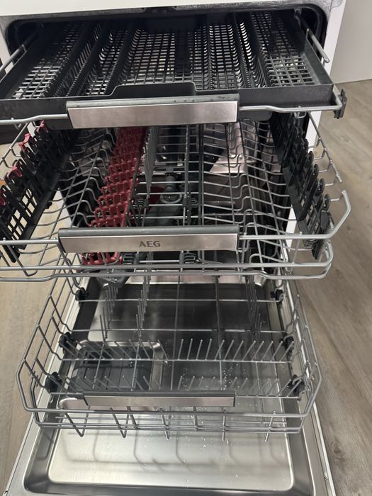 Maquina de louca AEG