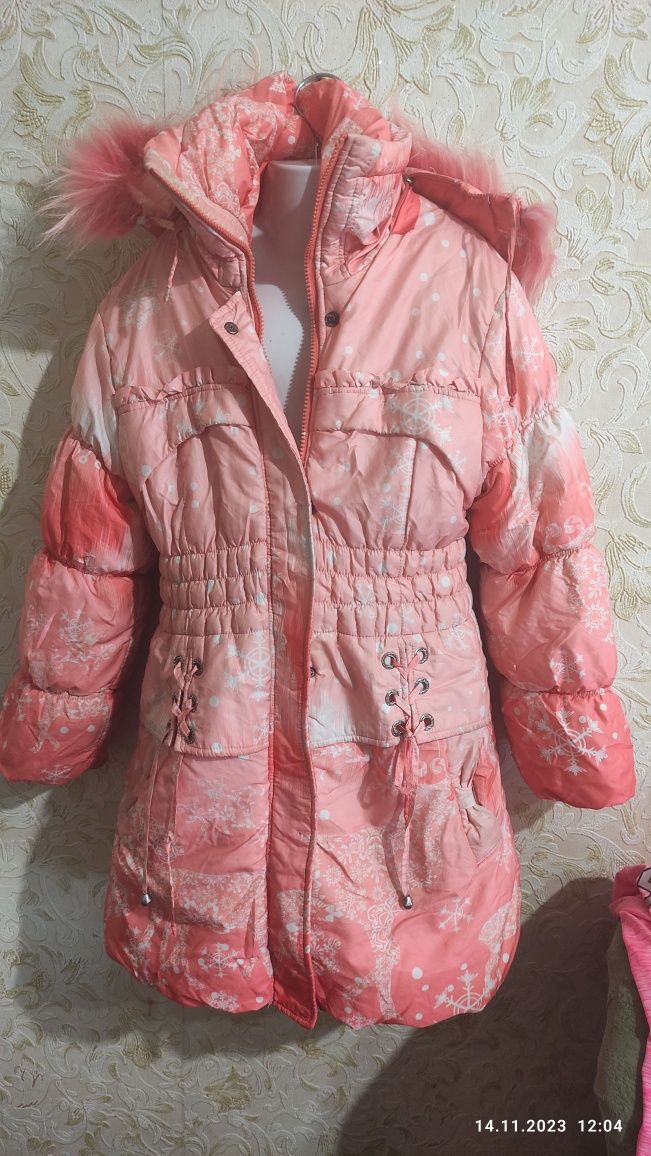 Зимняя курточка для девочки
