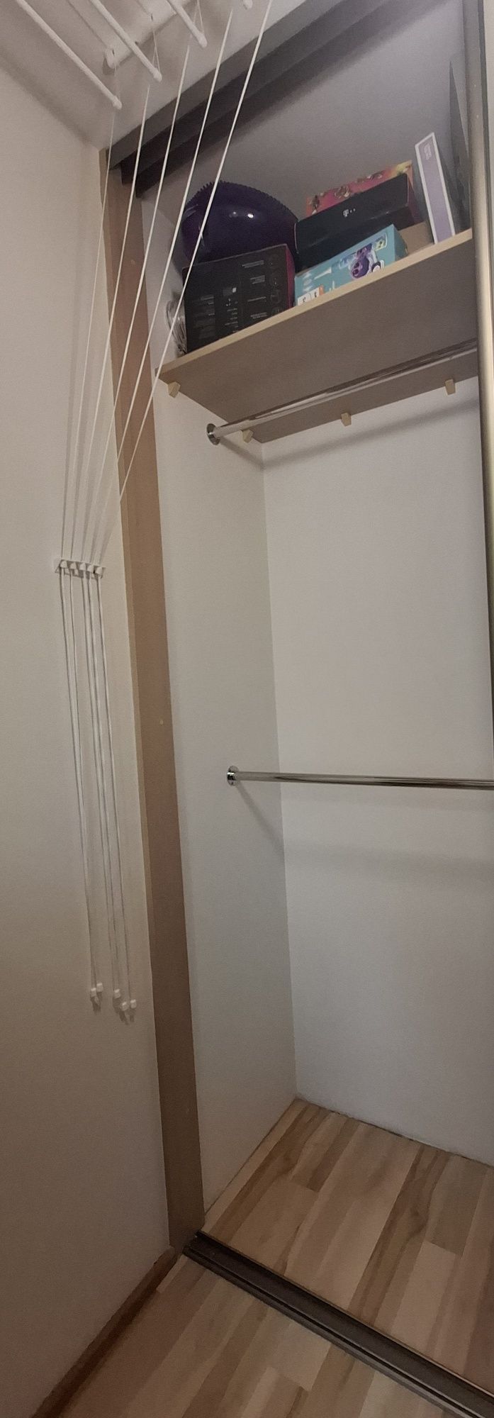 Szafa do wnęki trzydrzwiowa