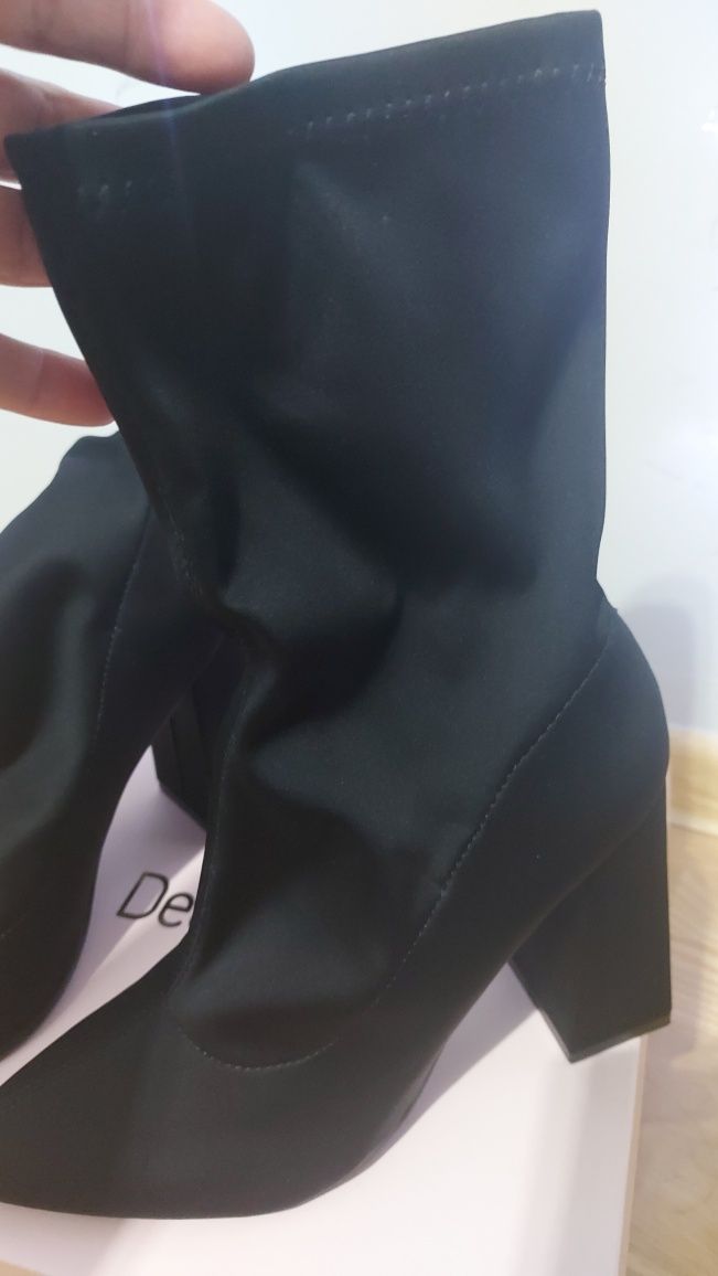 Czarne eleganckie 38 NOWE botki materiałowe na obcasie