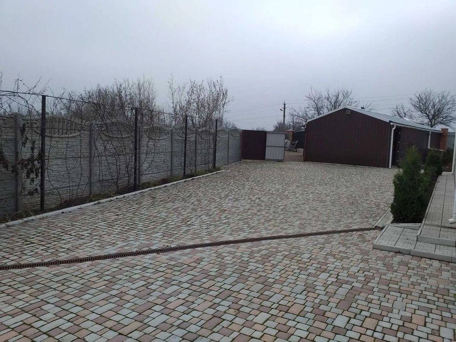 Продається будинок з 4 кімнатами в Іванівці