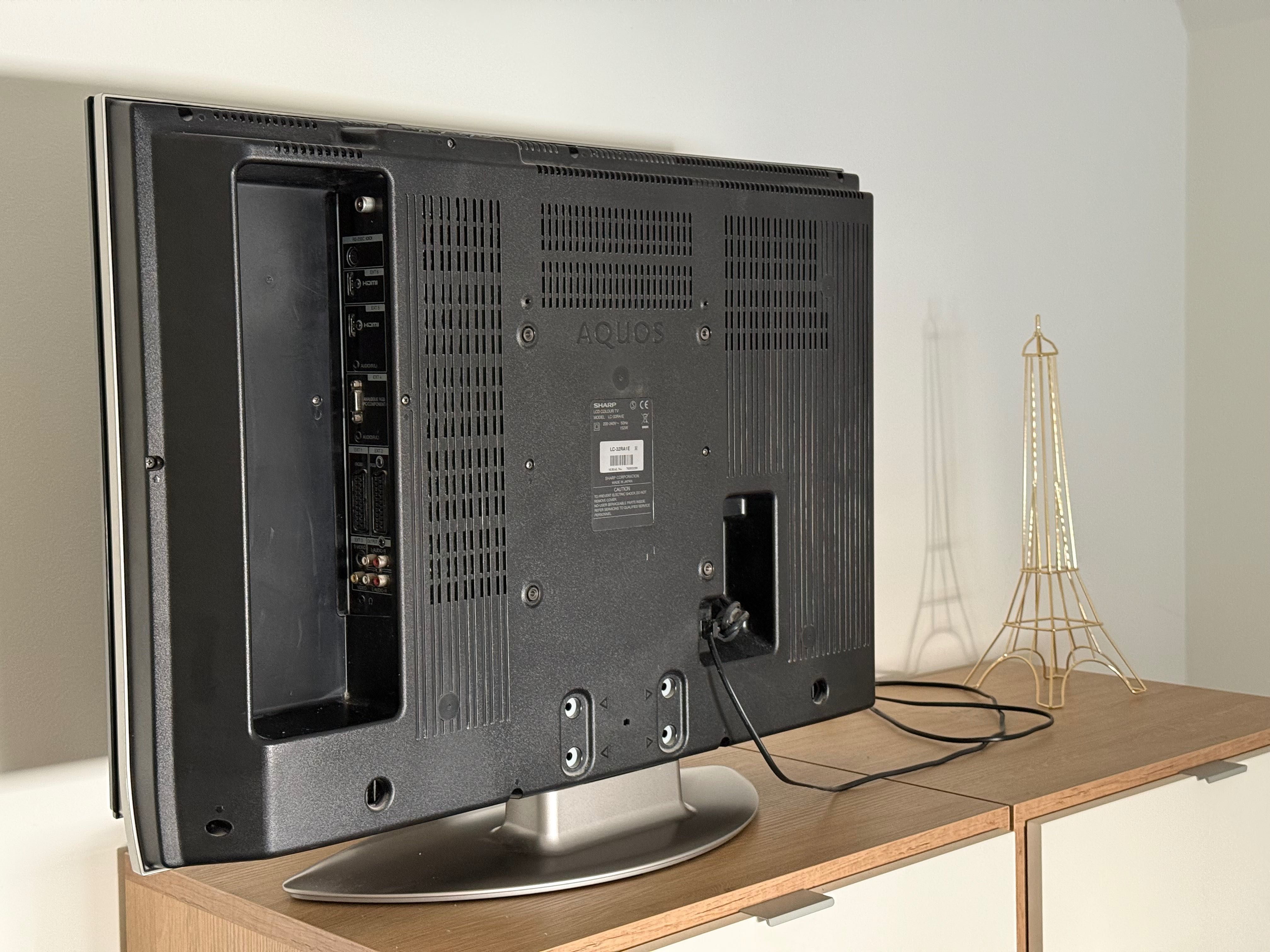 Telewizor SHARP LCD 32"