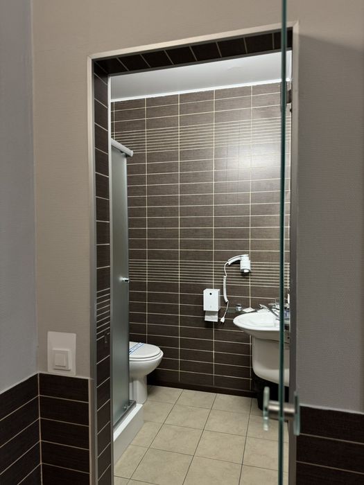 Продам готель 2200м2 в елітному котеджному містечку Северинівка.