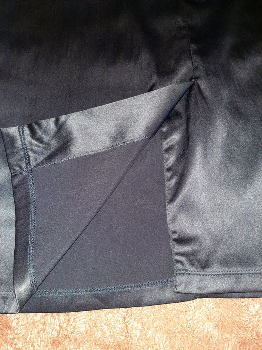 Продам эффектное черное платье