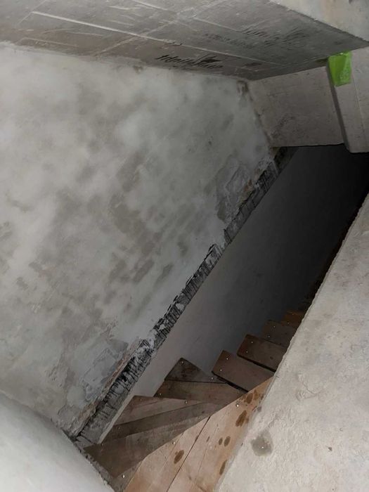 Продаж котеджу з ділянкою 0,84 сот., у с. Ременів