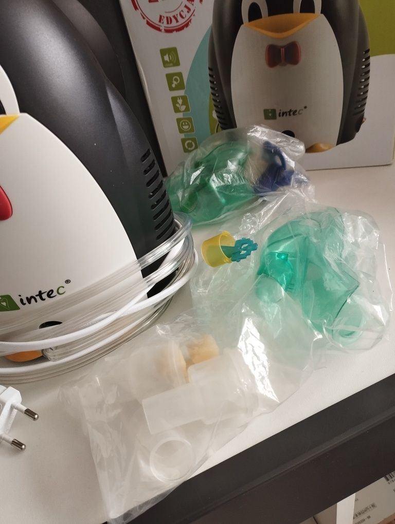 Inhalator nebulizator rodzinny Intec Pingwin kompresorowo-tłokowy