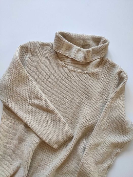 beżowy sweter z golfem prążkowany wełniany z jedwabiemS M