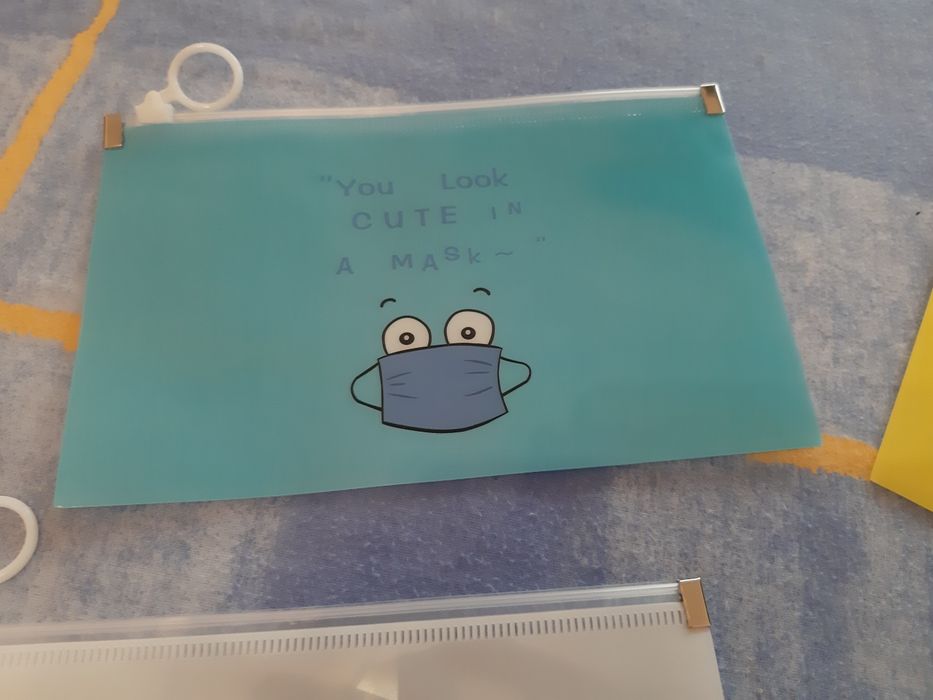 Porta máscaras divertidos 2 = 3€