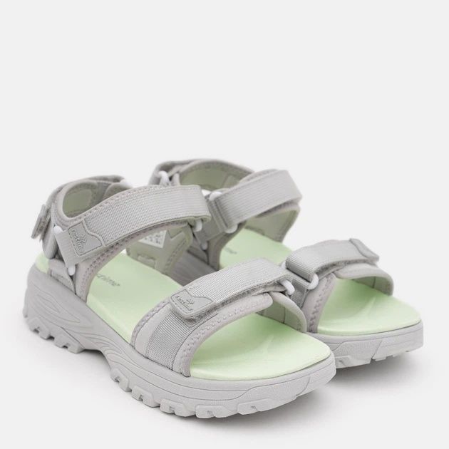 Продам сандалии.