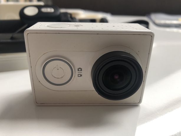 Xiaomi Yi kamera sportowa + akcesoria