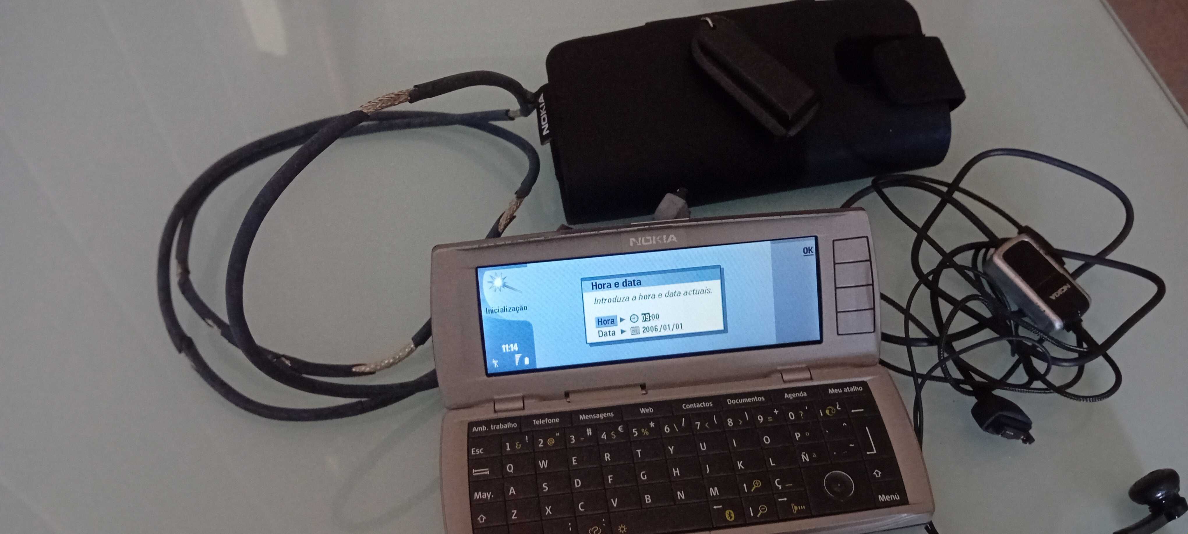 Nokia 9500 com todos os acessórios
