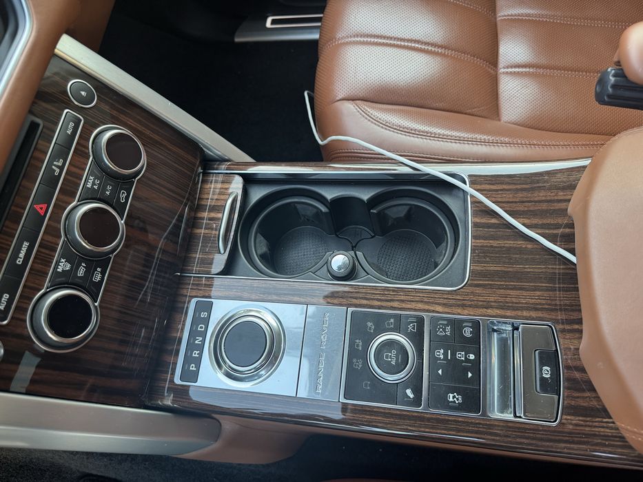 Range Rover TDV6 102 mil  km’s autobiography