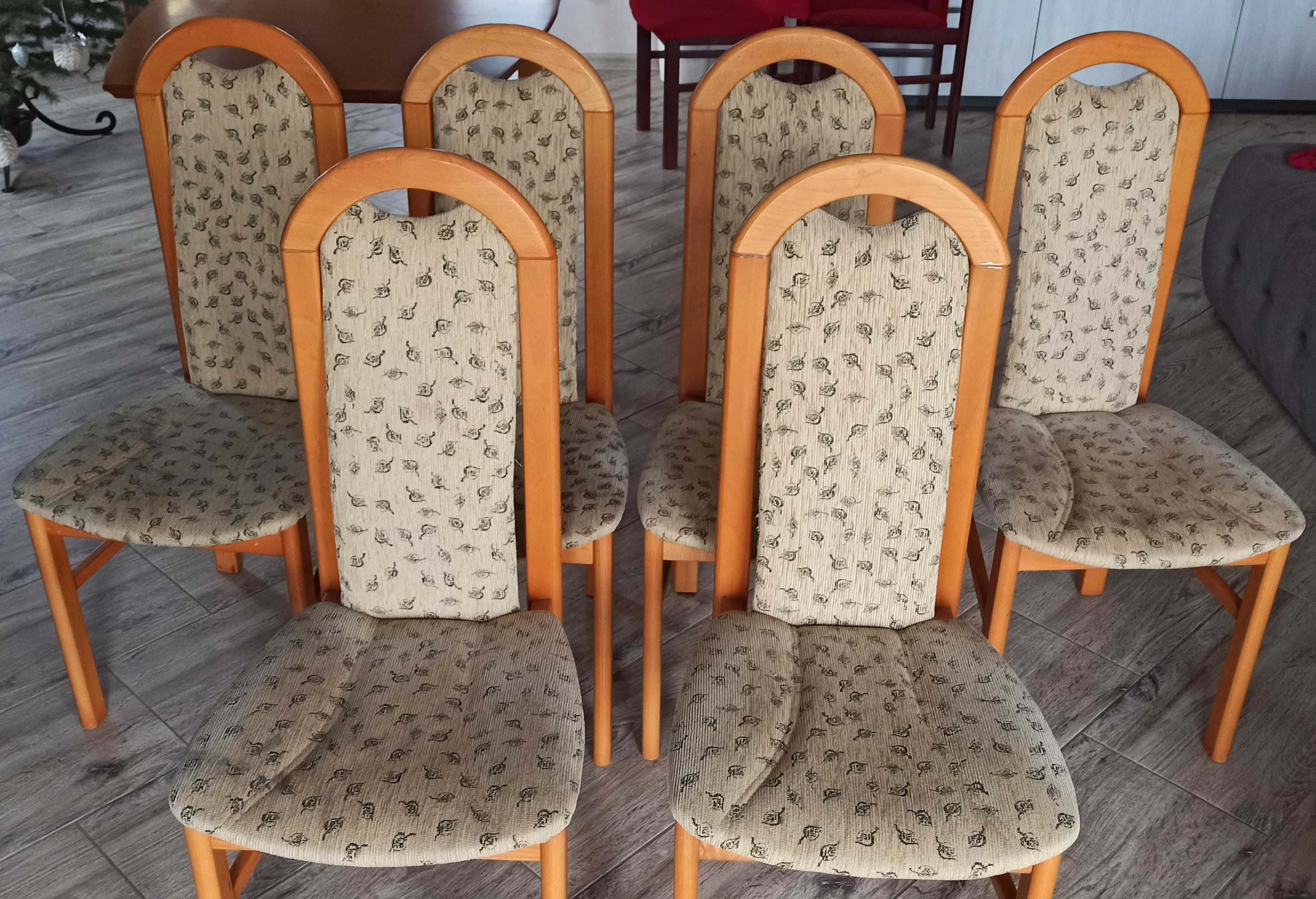 Krzesła drewniane - 6 sztuk - z pokrowcami
