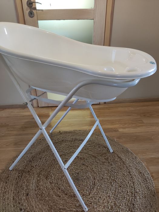 Wanienka ze stelażem