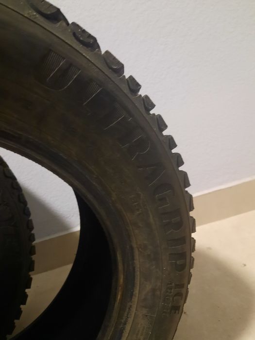 Зимові Шини Goodyear UltraGrip Ice Arctic 195/65 R15