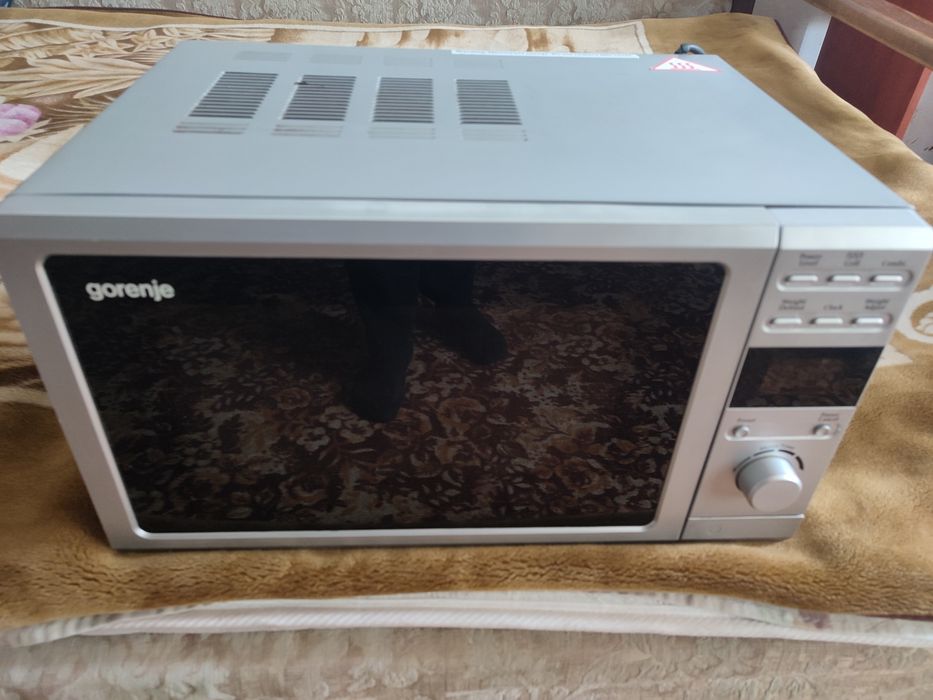 Микроволновка с грилем Gorenje model MO-20DGS