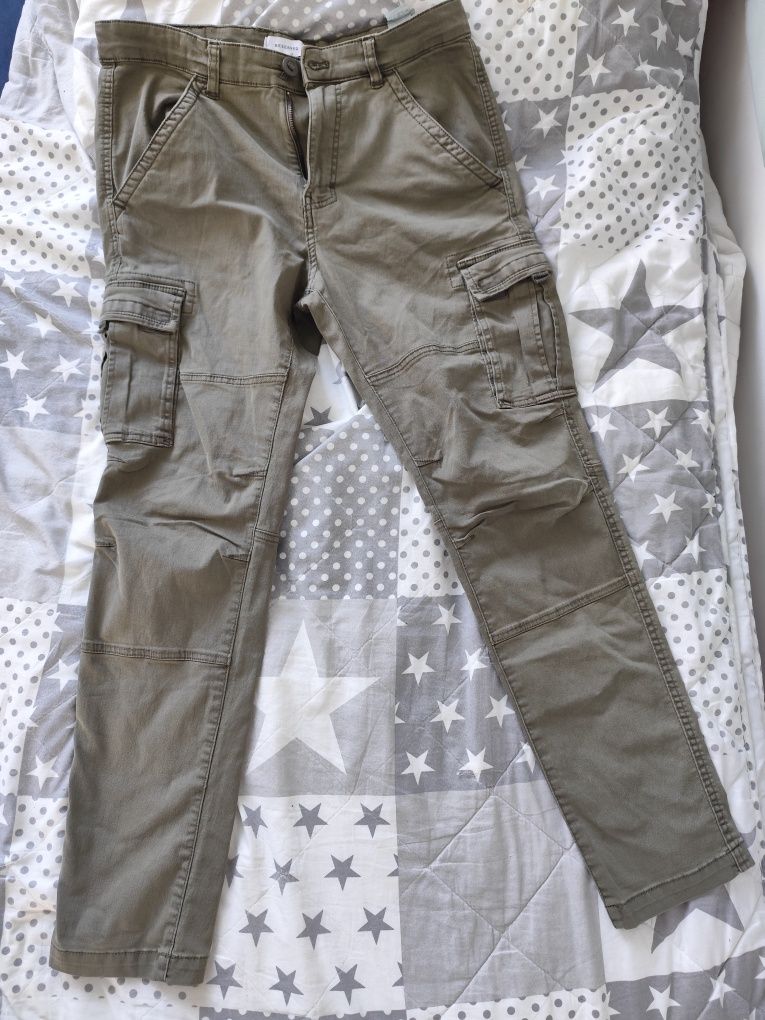Spodnie cargo slim