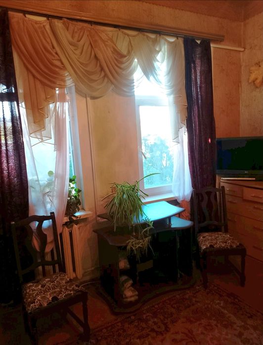 Сдам комнату  в доме, м. Киевская 10 мин. пешком