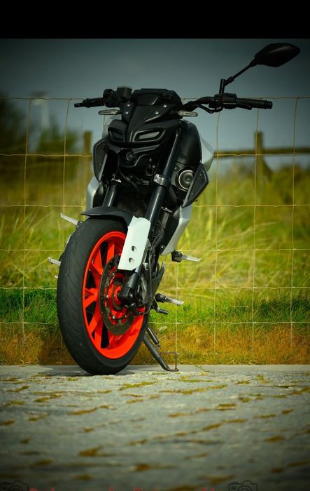 MT 125 como nova