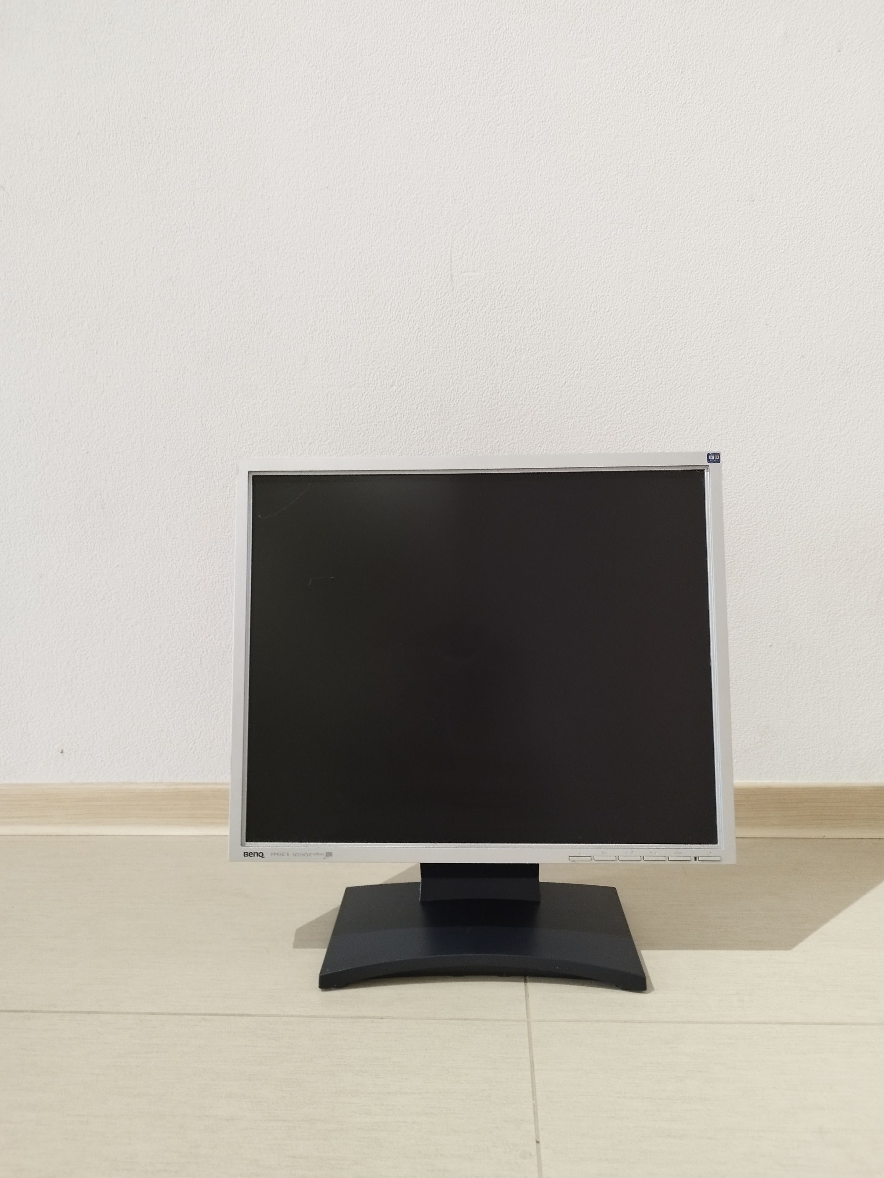 Monitor LCD BenQ Q9T5 19 "
