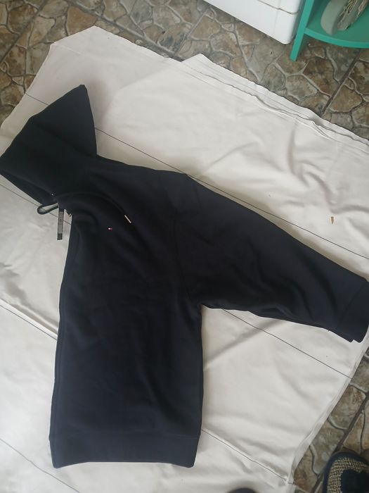 Продам женский костюм Tommy Hilfiger оригинал