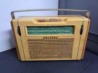 Radio Philips antigo